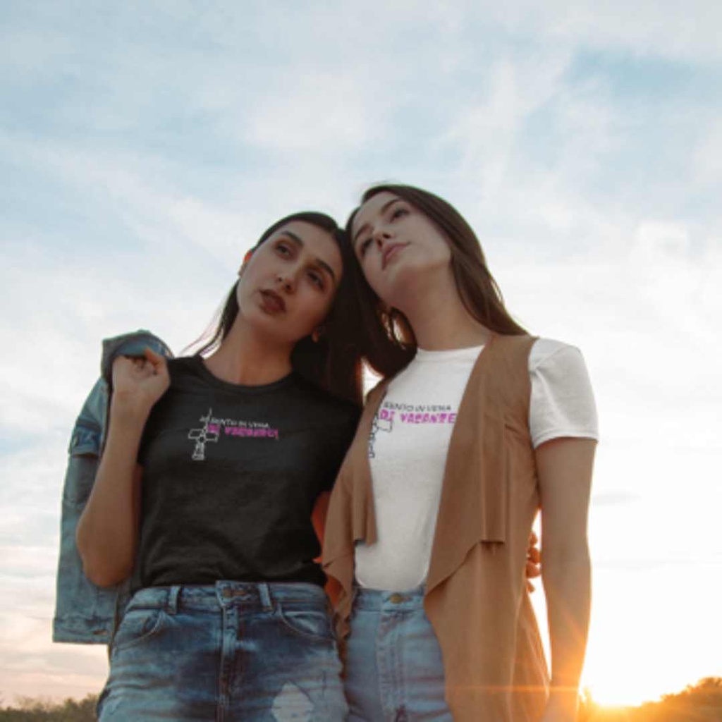 T-shirts bianca mi sento in vena di vacanze